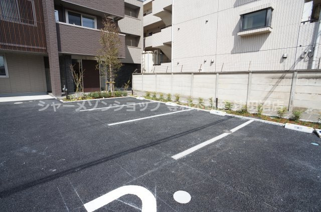 グランド　スクエア　津田沼の駐車場