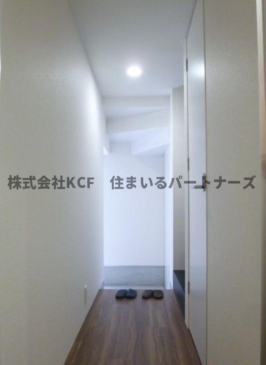 Cassaカッサの玄関|明るい玄関です