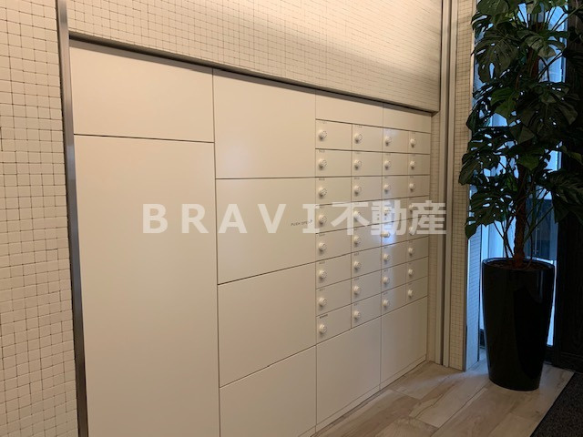 TAT LYON TIMBER TOWN（タットリヨンティンバータウン） BRAVI不動産のその他共用部分|【TAT LYON THMBER TOWN（タットリヨンティンバータウン）】宅配ボックス