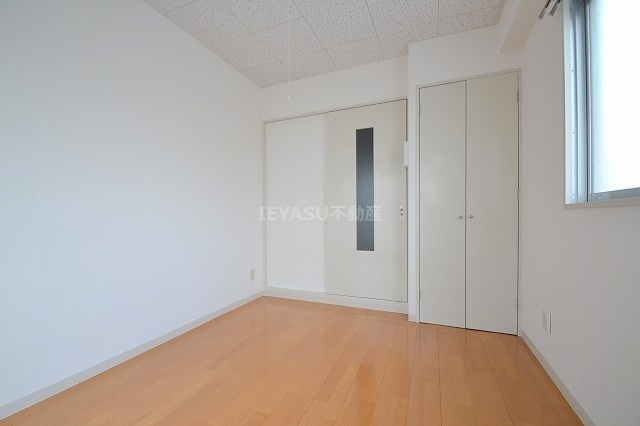 ヴィラ千田の洋室