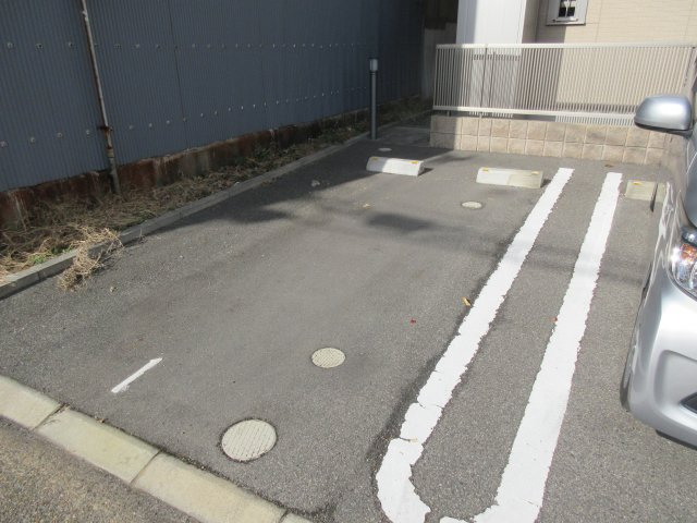ソフィアハウスの駐車場