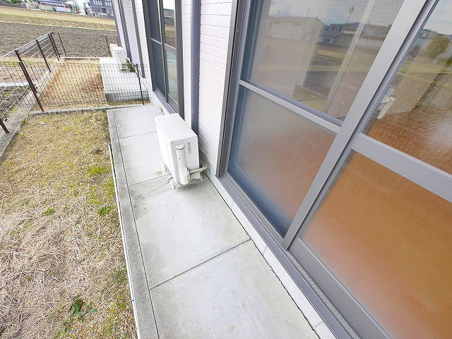 アネックスグリーンガーデンの庭|簡単な家庭菜園も楽しめるお庭です