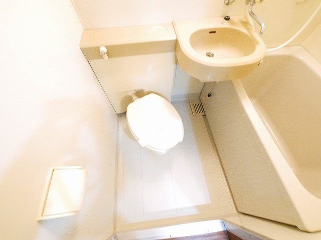 ラ・ベルメイゾンのトイレ|清潔感のあるトイレです