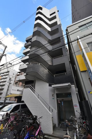 メビウス八阪の外観