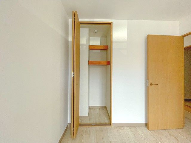 リベルテ・パレⅠの収納|大きなものも収納できそうです