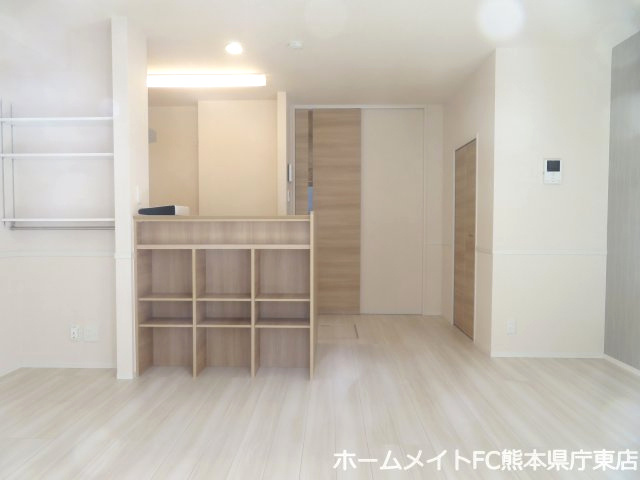 熊本市中央区内坪井町のアパートの居間・リビング