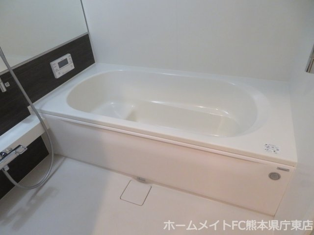 熊本市中央区内坪井町のアパートの浴室