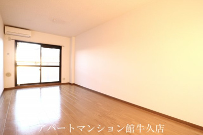 【居間・リビング】 | グランセレッソ弐番館