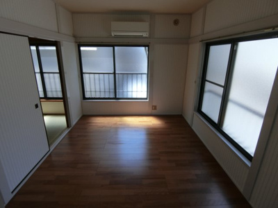 【居間・リビング】 | 第3スエヒロハイツ