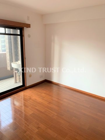 リーガル西天満Ⅱの洋室|広々とした洋室です