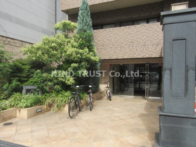 リーガル西天満Ⅱのエントランス