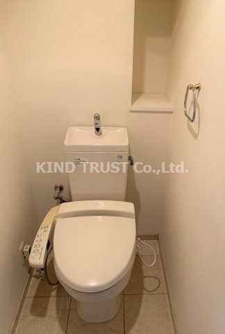 リーガル西天満Ⅱのトイレ|コンパクトで使いやすいトイレです