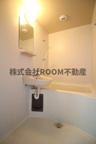 田中コーポの浴室|落ち着いた空間のお風呂です