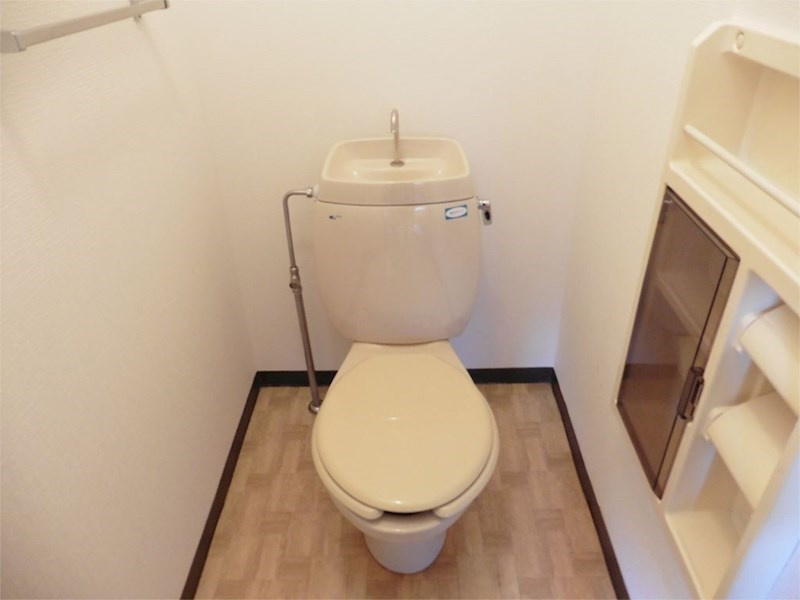 フレグランス野中【10,000円キャッシュバック対象物件】のトイレ|落ち着いたトイレです