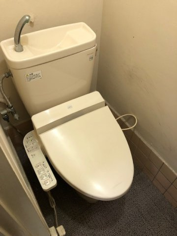 紅雪神田錦町ビルのトイレ