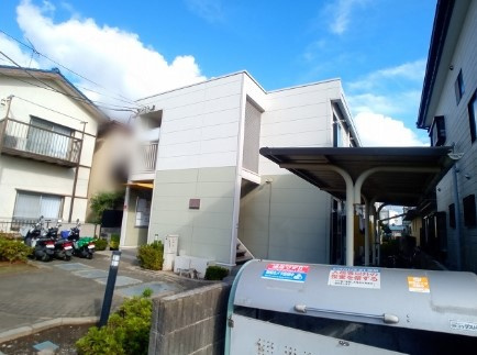 レオパレスセジュールの外観