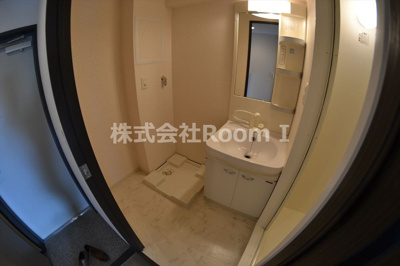 【洗面所】 | キャナル天満橋 | スペースが確保できる洗面所です