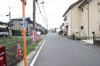 【前面道路含む現地写真】