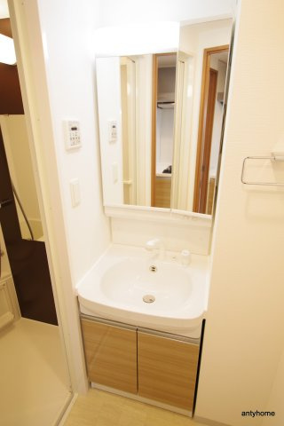 サムティ都島ノース　仲介手数料無料の洗面所