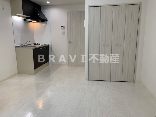 ブリリアントコート農人橋　BRAVI不動産の居間・リビング|【ブリリアントコート農人橋】ゆったり過ごせる居間です