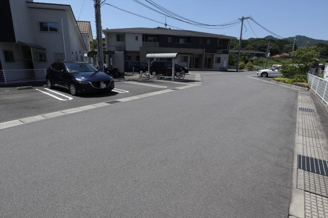 フェデール　Aの駐車場