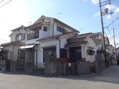 【外観】 | 高津橋貸家 | 角地です♪