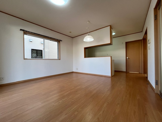 オレンジヒル梅の里の居間・リビング