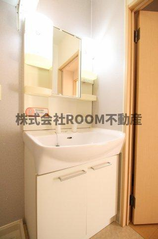 ウエストコートの独立洗面台|独立洗面台、朝の身支度には欠かせません