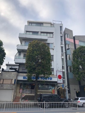 松任谷ビルの外観