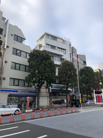 松任谷ビルの外観