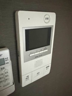 【セキュリティ】 | LOC’S/ロックス北山田 | 防犯対策に有効なカメラ付きインターホン！突然の来客にもバッチリ対応できちゃいます☆