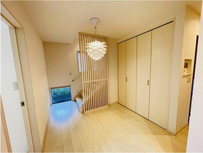 【内装】 | 江戸屋敷2丁目戸建 | 明るい色調の室内です