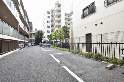 【駐車場】 | グランシティ ル・ロワイヤル久が原 | 平置駐車場です。
