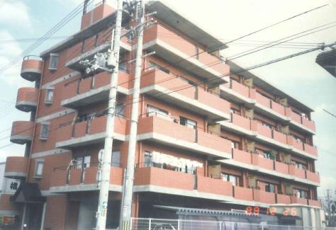 ロイヤルメゾン富士の外観