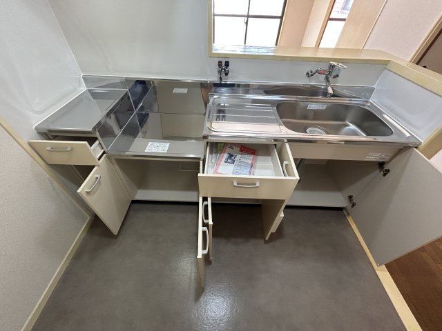 ロイヤルメゾン富士のキッチン