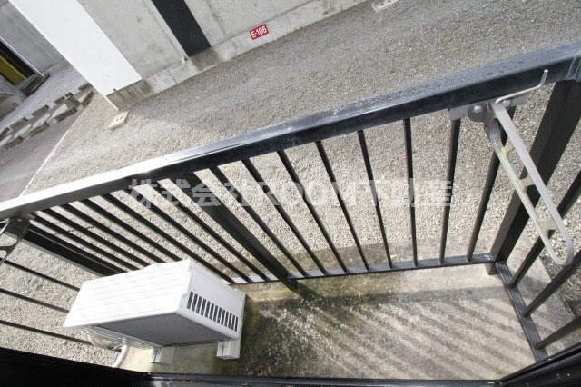 センチュリー21金田　F棟のバルコニー|外からの目が気にならないバルコニーで洗濯物が干せます