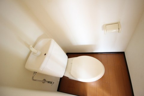 センチュリー21金田　F棟のトイレ|ゆったりとした空間のトイレです