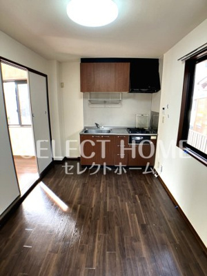 【居間・リビング】 | 法性寺ハイツアネックス | ゆったりとした居間です