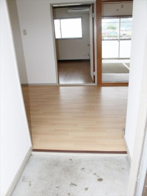 【玄関】 | ハイツ山口 | ※同物件、別のお部屋の写真です