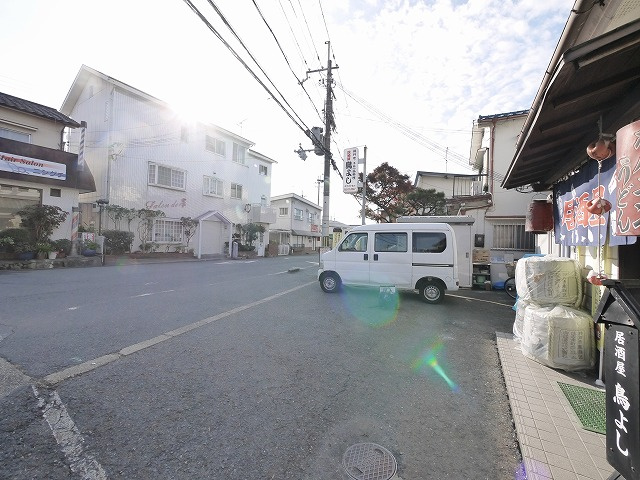 東九条町住居付店舗の駐車場