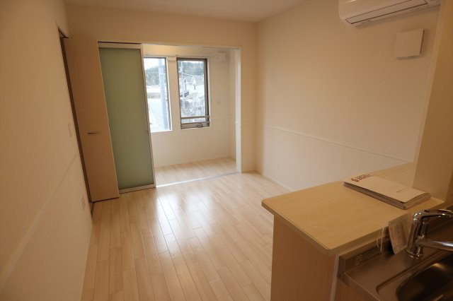 ファイン・ヴィラⅦの居間・リビング