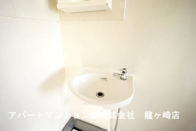 ビレッジハウス古城2号棟の洗面所