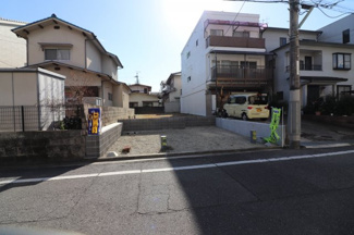 【前面道路含む現地写真】