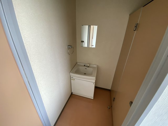 ルート247の洗面所