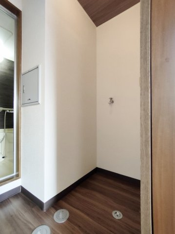 ドミール・クレセントAの洗面所