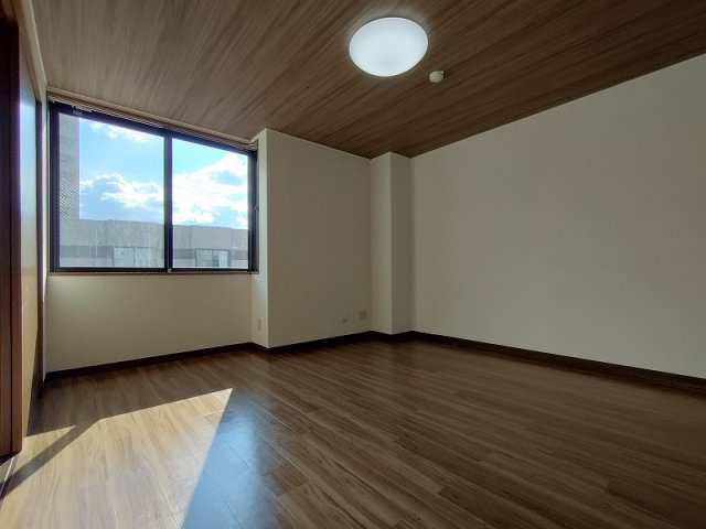 ドミール・クレセントAの寝室