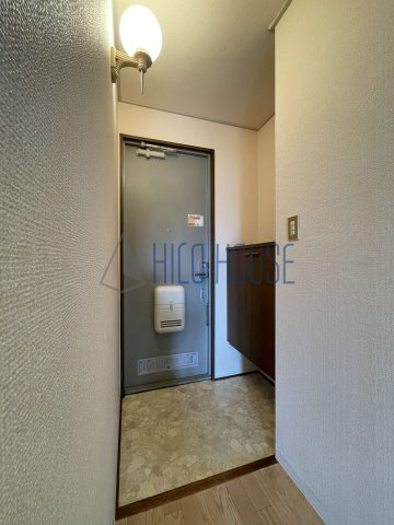 グリーンヒル新宿の玄関