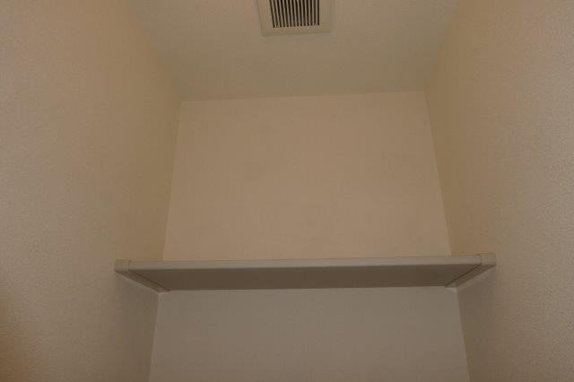 ＳＴ大高Ｂのトイレ|トイレ棚