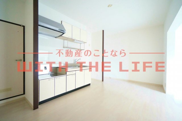 【キャッシュバック対象物件】山口第一ビルの居間・リビング|こちらの居間で趣味の時間をお楽しみください