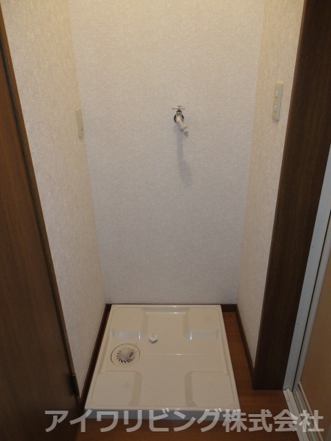 ウエストビレッジの設備|室内洗濯機置場【ウエストビレッジ】
